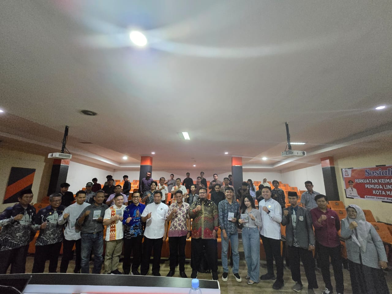 Sosialisasi Penguatan Moderasi Beragama di Makassar 40 Pemuda Lintas Agama Berkumpul di Kantor Camat Rappocini